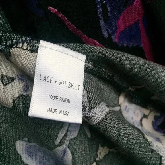 Lace + Whiskey Caravan Floral Dress With Keyhole - Picture 8 of 8